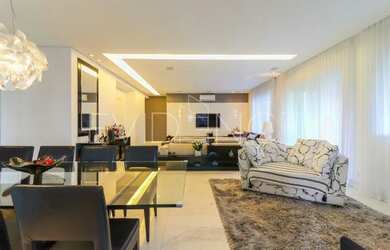 Imagem: O apartamento possui 4 Dormitórios, 5 Banheiros, 5 Vagas na