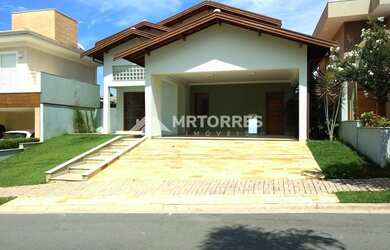 Imagem: A casa em condomínio possui 3 Dormitórios, 5 Banheiros, 4