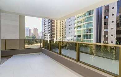 Imagem: O apartamento possui 3 Dormitórios, 5 Banheiros, 4 Vagas na