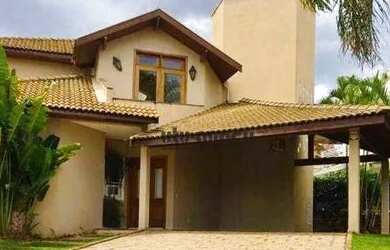 Imagem: A casa em condomínio possui 4 Dormitórios, 3 Banheiros, 4