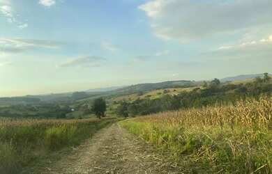 Imagem 3: Localização privilegiada Terreno em Atibaia, pronto para você
