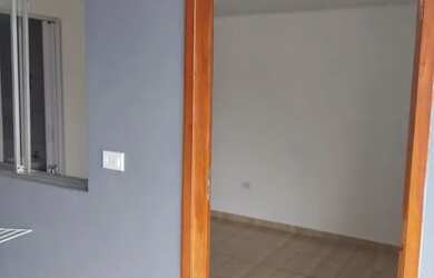 Imagem 1: Alugo kitnet no bairro Fanny