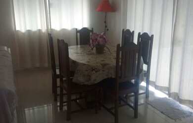 Imagem: A casa possui 3 Dormitórios, 3 Vagas na garagem e está localizado