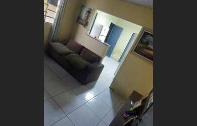 Imagem: A casa possui 4 Dormitórios, 3 Banheiros, 3 Vagas na garagem