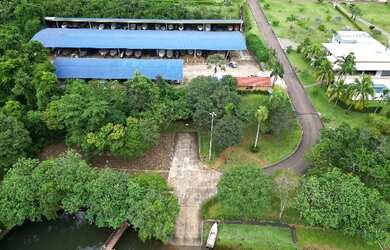 Imagem: O terreno possui 1860m² de Área e está localizado em Boa