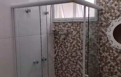 Imagem: A casa possui 2 Dormitórios, 2 Banheiros, 1 Vaga na garagem