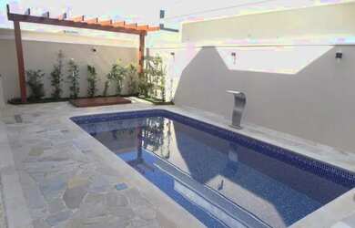 Imagem: A casa em condomínio possui 3 Dormitórios, 4 Banheiros, 4