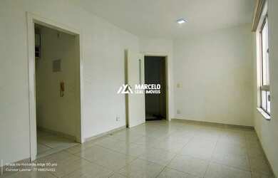 Imagem 9: Vendo Apartamento de 2º andar 2 qts sendo 1 suíte, em Condomínio com portaria 2