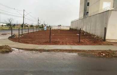 Imagem 2: Terreno à venda no bairro Portal do Vale em Uberlândia