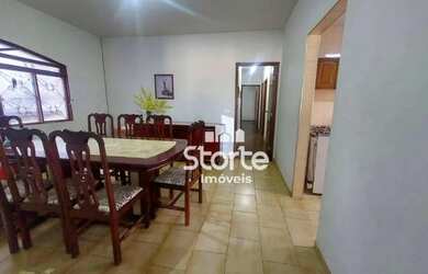 Imagem 4: Casa com 3 dormitórios à venda por R$ 790.000,00 - Aparecida - Uberlândia/MG
