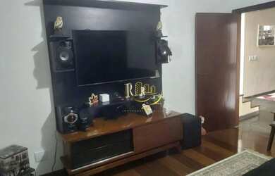 Imagem 7: Lindíssima Casa mobiliada para locação com 4 suítes, com área construída...