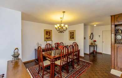 Imagem 5: Apartamento para venda em Higienopolis com 4 quartos, sendo 2 suítes...