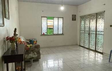 Imagem: O apartamento possui 5 Dormitórios, 4 Banheiros, 2 Vagas na