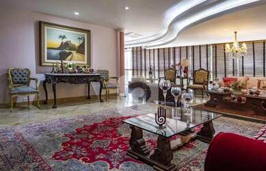 Imagem: O apartamento possui 4 Dormitórios, 5 Banheiros, 2 Vagas na