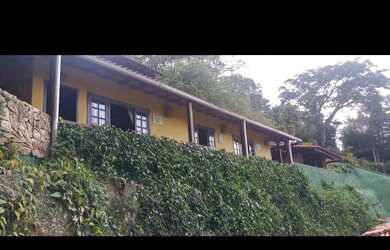 Imagem: A casa possui 2 Dormitórios, 1 Banheiro, 1 Vaga na garagem