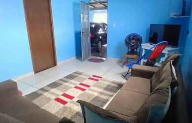 Imagem: A casa possui 2 Dormitórios, 1 Banheiro e está localizado
