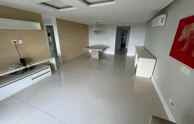 Imagem 2: Apartamento para venda com 165 metros quadrados com 4 quartos