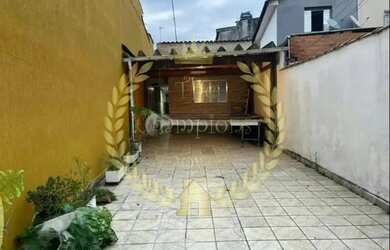 Imagem: A casa possui 2 Dormitórios, 1 Banheiro, 4 Vagas na garagem