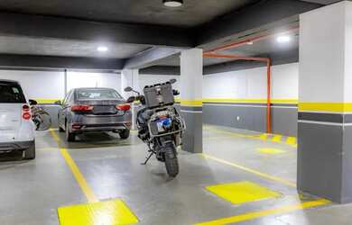 Imagem: O apartamento possui 2 Dormitórios, 3 Banheiros, 2 Vagas na