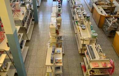 Imagem: O depósito possui 300m² de Área e está localizado em Vila