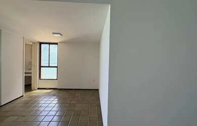 Imagem: O apartamento possui 4 Dormitórios, 5 Banheiros, 225m² de