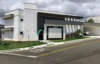 Imagem: A casa em condomínio possui 3 Dormitórios, 5 Banheiros, 5