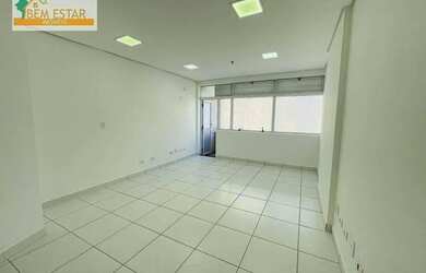 Imagem: O depósito possui 1 Vaga na garagem e 28m² de Área e está