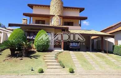 Imagem: A casa em condomínio possui 3 Dormitórios, 5 Banheiros, 4