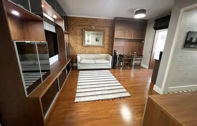 Imagem: O apartamento possui 1 Dormitório, 1 Banheiro, 1 Vaga na garagem