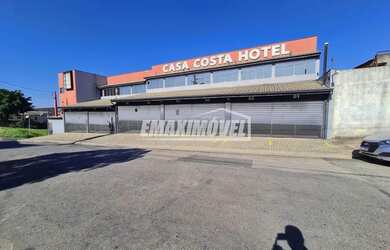 Imagem: A kitnet possui 1 Dormitório, 1 Banheiro, 1 Vaga na garagem