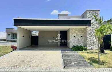 Imagem: A casa possui 3 Dormitórios, 3 Banheiros, 4 Vagas na garagem