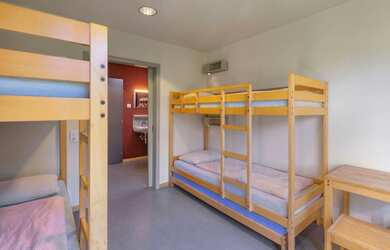 Imagem: O quarto possui 2 Dormitórios e está localizado em Santana