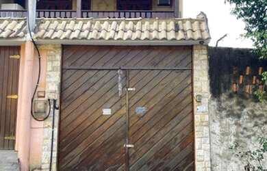 Imagem: O apartamento possui 2 Dormitórios, 1 Banheiro e 100m² de