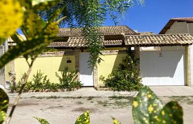 Imagem: A casa possui 3 Dormitórios, 3 Banheiros, 3 Vagas na garagem