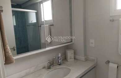 Imagem 6: Apartamento para venda possui 68 metros quadrados com 2 quartos em Auxiliadora - Porto Ale