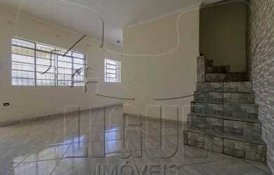 Imagem: A casa possui 2 Dormitórios, 2 Banheiros, 4 Vagas na garagem