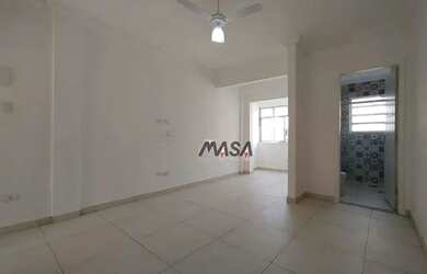 Imagem: O apartamento possui 1 Dormitório, 1 Banheiro, 1 Vaga na garagem