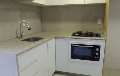 Imagem: O apartamento possui 1 Dormitório, 1 Banheiro, 1 Vaga na garagem