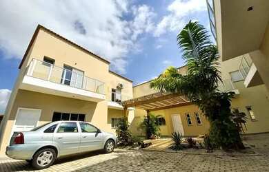 Imagem: A casa possui 3 Dormitórios, 2 Banheiros, 1 Vaga na garagem