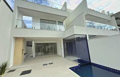 Imagem: A casa em condomínio possui 3 Dormitórios, 5 Banheiros, 3