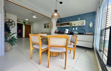 Imagem: O apartamento possui 3 Dormitórios, 3 Banheiros, 2 Vagas na