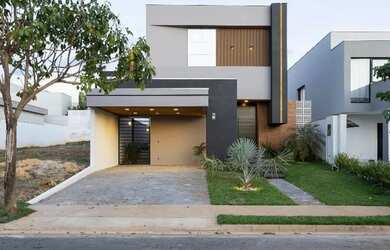 Imagem: A casa em condomínio possui 3 Dormitórios, 3 Banheiros, 2