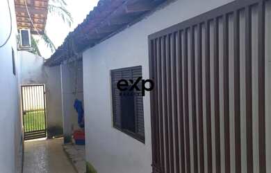 Imagem 11: Casa com 5 cômodos, sendo na casa principal, uma suite com closet, duas...