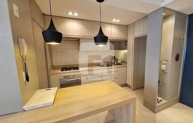 Imagem: O apartamento possui 2 Dormitórios, 1 Banheiro, 1 Vaga na garagem