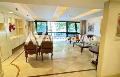 Imagem: O apartamento possui 4 Dormitórios, 5 Banheiros, 3 Vagas na