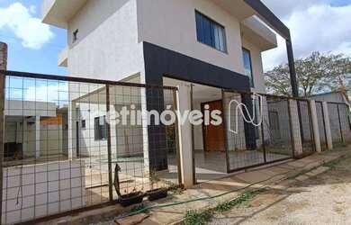 Imagem: A casa em condomínio possui 4 Dormitórios, 4 Banheiros, 4