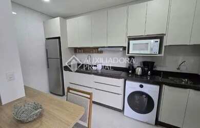 Imagem: O apartamento possui 1 Dormitório, 1 Banheiro, 27m² de Área