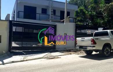 Imagem: A casa possui 3 Dormitórios, 4 Banheiros, 2 Vagas na garagem