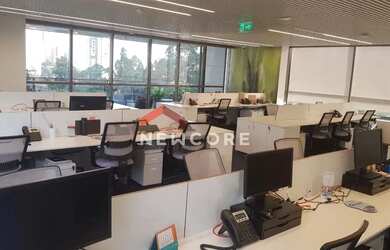 Imagem: O depósito possui 5 Vagas na garagem, 500m² de Área, Imóvel