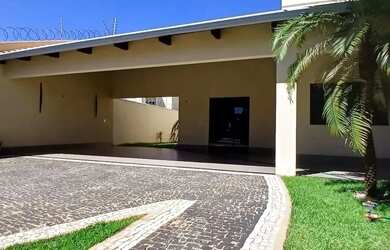 Imagem 1: Casa - 407 sul. Piscina, 187m² de Área, 2 Vagas na garageme3 Dormitórios